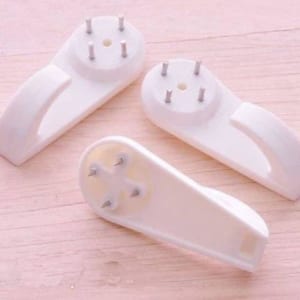 đinh treo đồng hồ